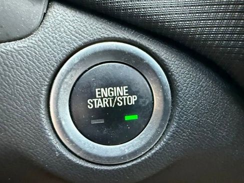 Certified 2023 Chevrolet Equinox RS FWD image 23