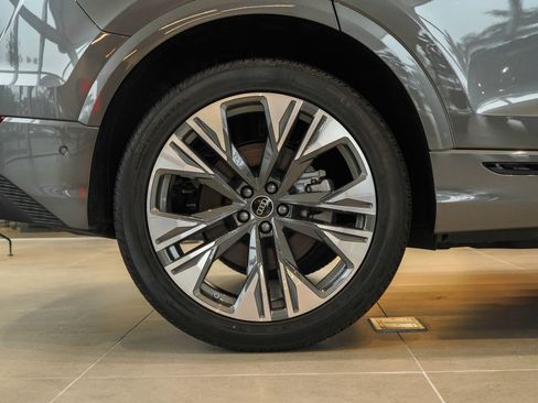 New 2025 Audi Q8 Premium Plus image 13