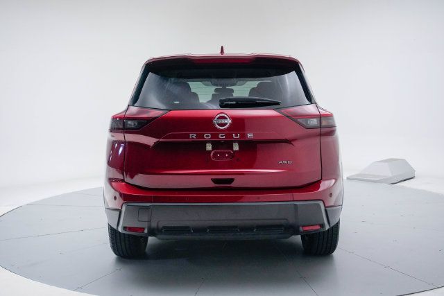 Used 2025 Nissan Rogue SV AWD/4WD image 4