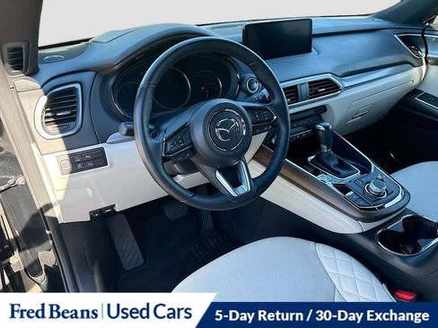 Used 2023 MAZDA CX-9 Signature image 11