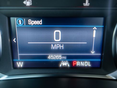 Used 2022 Chevrolet Equinox LT FWD image 22