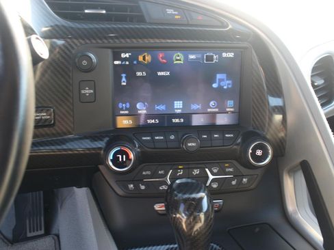 Used 2019 Chevrolet Corvette Z06 RWD image 24