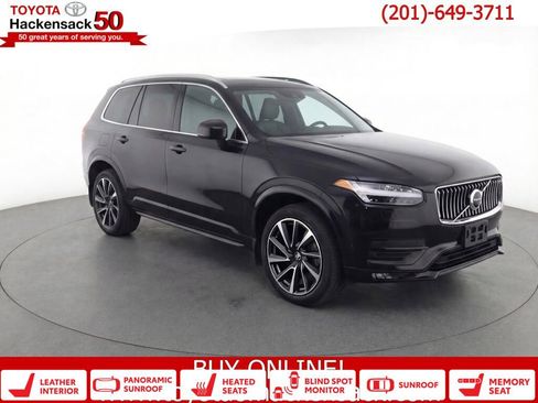 Used 2022 Volvo XC90 T6 Momentum w/ Advanced Package image 1