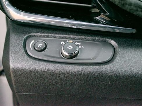 Used 2024 Buick Envista Sport Touring w/ Convenience II Package FWD image 15