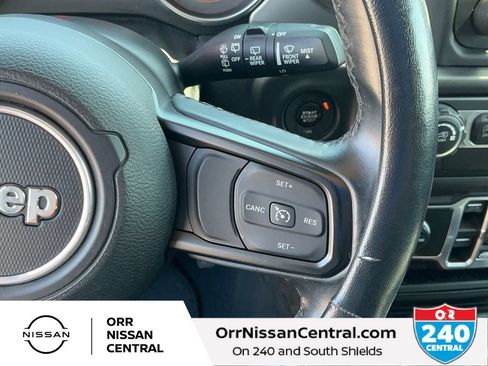 Used 2018 Jeep Wrangler Unlimited Sport S AWD/4WD image 20