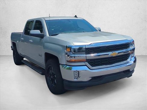 Used 2017 Chevrolet Silverado 1500 LT w/ Texas Edition AWD/4WD image 3