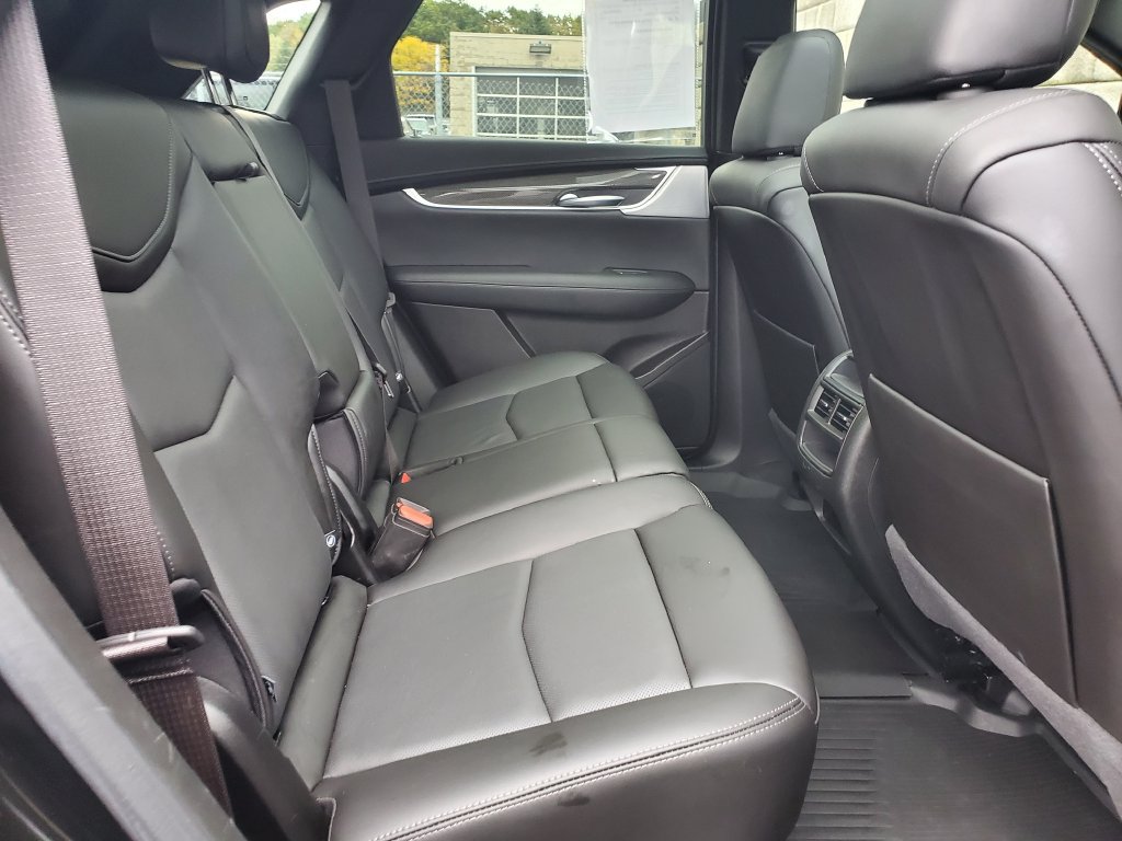 Used 2024 Cadillac XT5 Sportv w/ LPO, Floor Liner Package AWD/4WD image 41