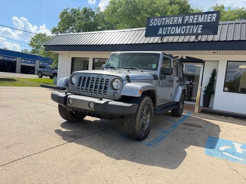 Used 2015 Jeep Wrangler Unlimited Sport AWD/4WD image 1