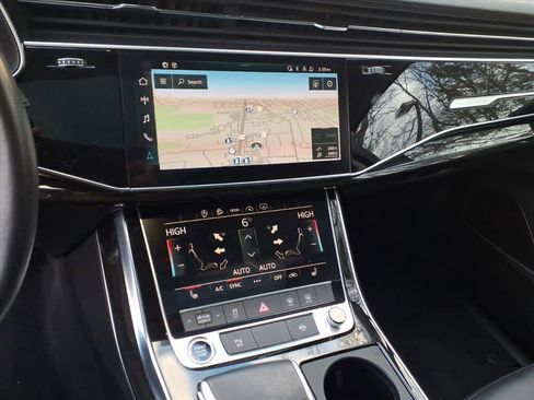 Used 2022 Audi Q7 Premium Plus w/ Premium Plus Package image 10