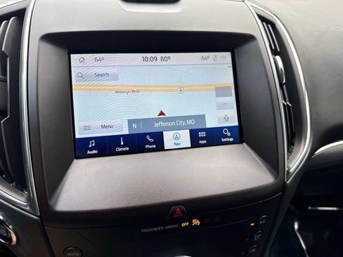 Used 2020 Ford Edge Titanium FWD image 25