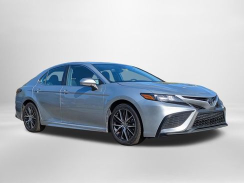 Used 2023 Toyota Camry SE w/ Cold Weather Package AWD/4WD image 2