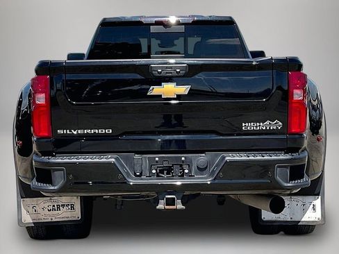 Used 2024 Chevrolet Silverado 3500 High Country w/ Technology Package AWD/4WD image 6