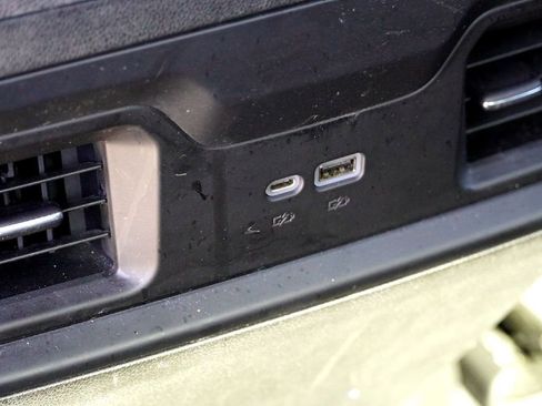 Used 2022 Chevrolet Silverado 1500 RST w/ Redline Edition image 31