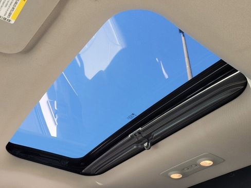 Used 2016 Buick Enclave Leather image 18