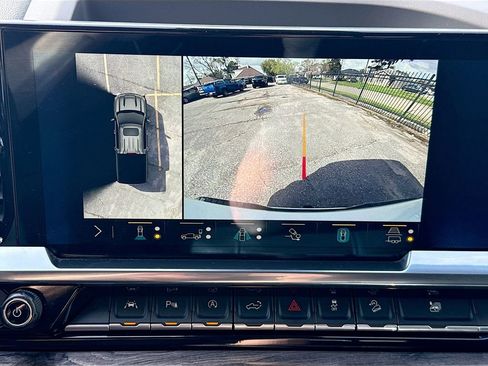 Used 2023 Chevrolet Silverado 1500 LTZ w/ Technology Package image 13