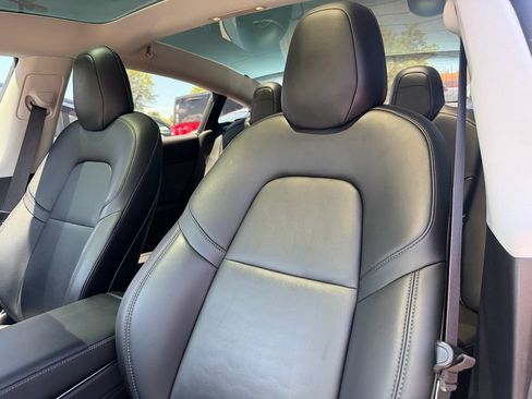 Used 2018 Tesla Model 3 Long Range RWD image 36