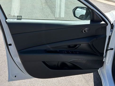 New 2026 Hyundai Elantra Sport image 10