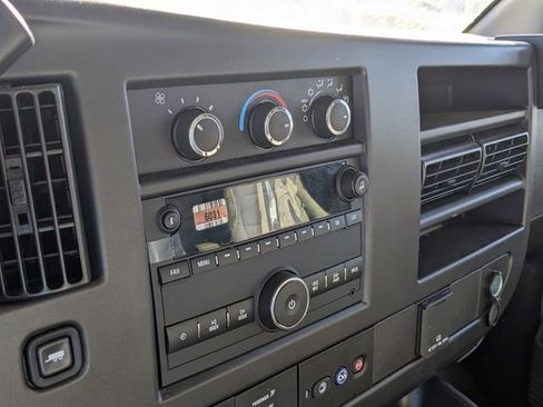 New 2024 Chevrolet Express 4500 Extended w/ Power Convenience Package RWD image 10