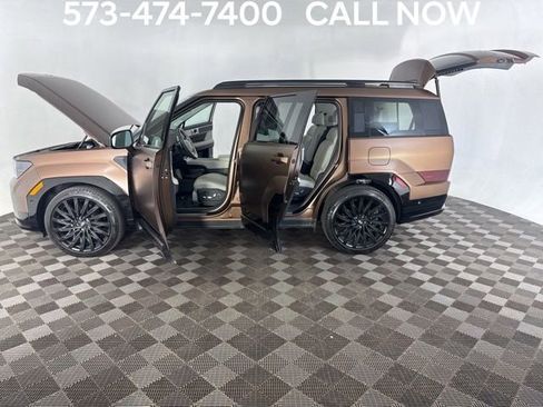 Used 2024 Hyundai Santa Fe Calligraphy AWD/4WD image 11