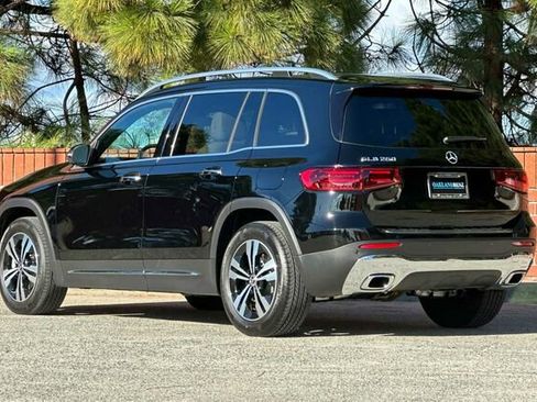 Used 2025 Mercedes-Benz GLB 250 image 6