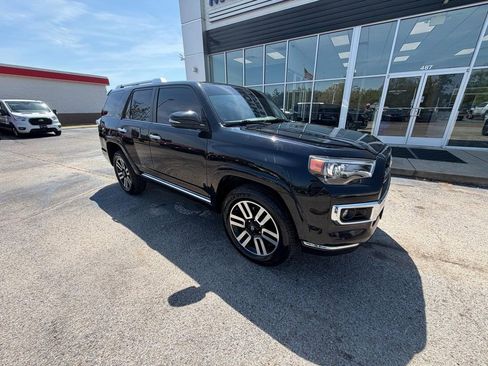 Used 2021 Toyota 4Runner Limited image 2