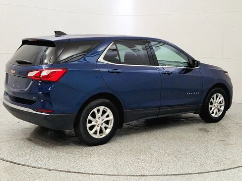 Used 2020 Chevrolet Equinox LT w/ Driver Convenience Package image 7