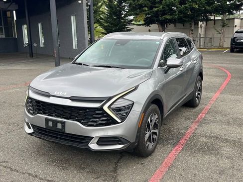 Certified 2024 Kia Sportage EX AWD/4WD image 3