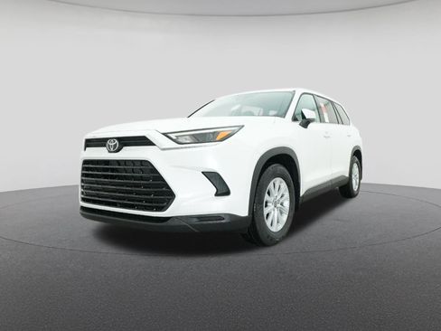 New 2026 Toyota Grand Highlander XLE image 32