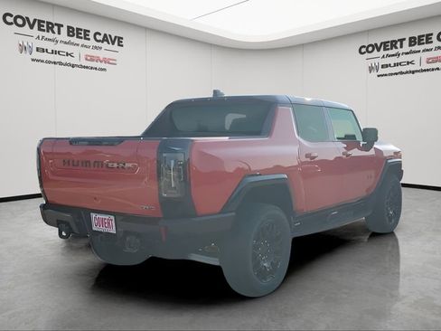 New 2025 GMC Hummer EV 2X w/ LPO, Dark Essentials Package image 9