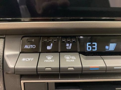 Used 2026 Toyota Camry XLE w/ Premium Plus Package AWD/4WD image 19
