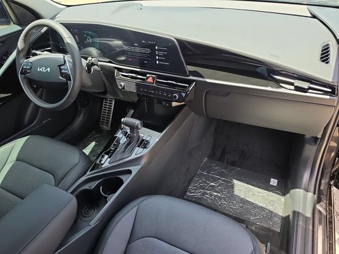 New 2026 Kia Niro SX Touring FWD image 12
