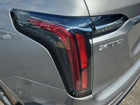Used 2025 Cadillac XT6 Sport w/ LPO, Floor Liner Package image 37