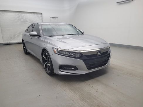 Used 2018 Honda Accord Sport image 13