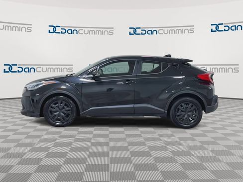 Used 2020 Toyota C-HR LE FWD image 5