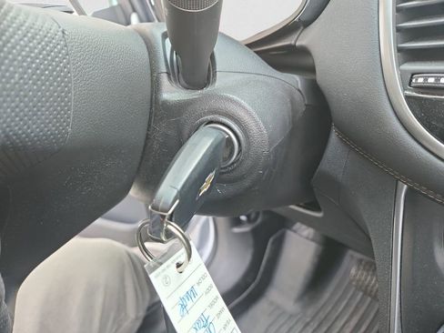 Used 2019 Chevrolet Trax LS image 26