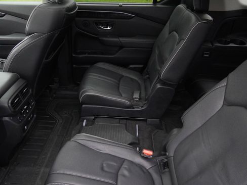 Used 2023 Honda Pilot Elite image 36