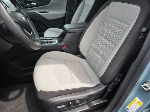 Used 2022 Chevrolet Equinox LT FWD image 19