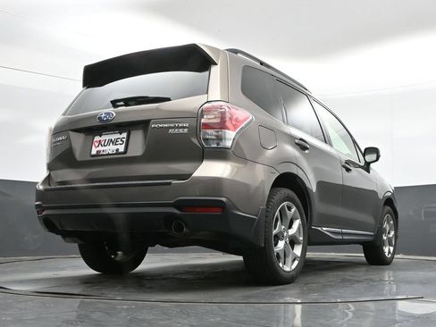 Used 2017 Subaru Forester 2.5i Touring w/ Protection Package #2 AWD/4WD image 17