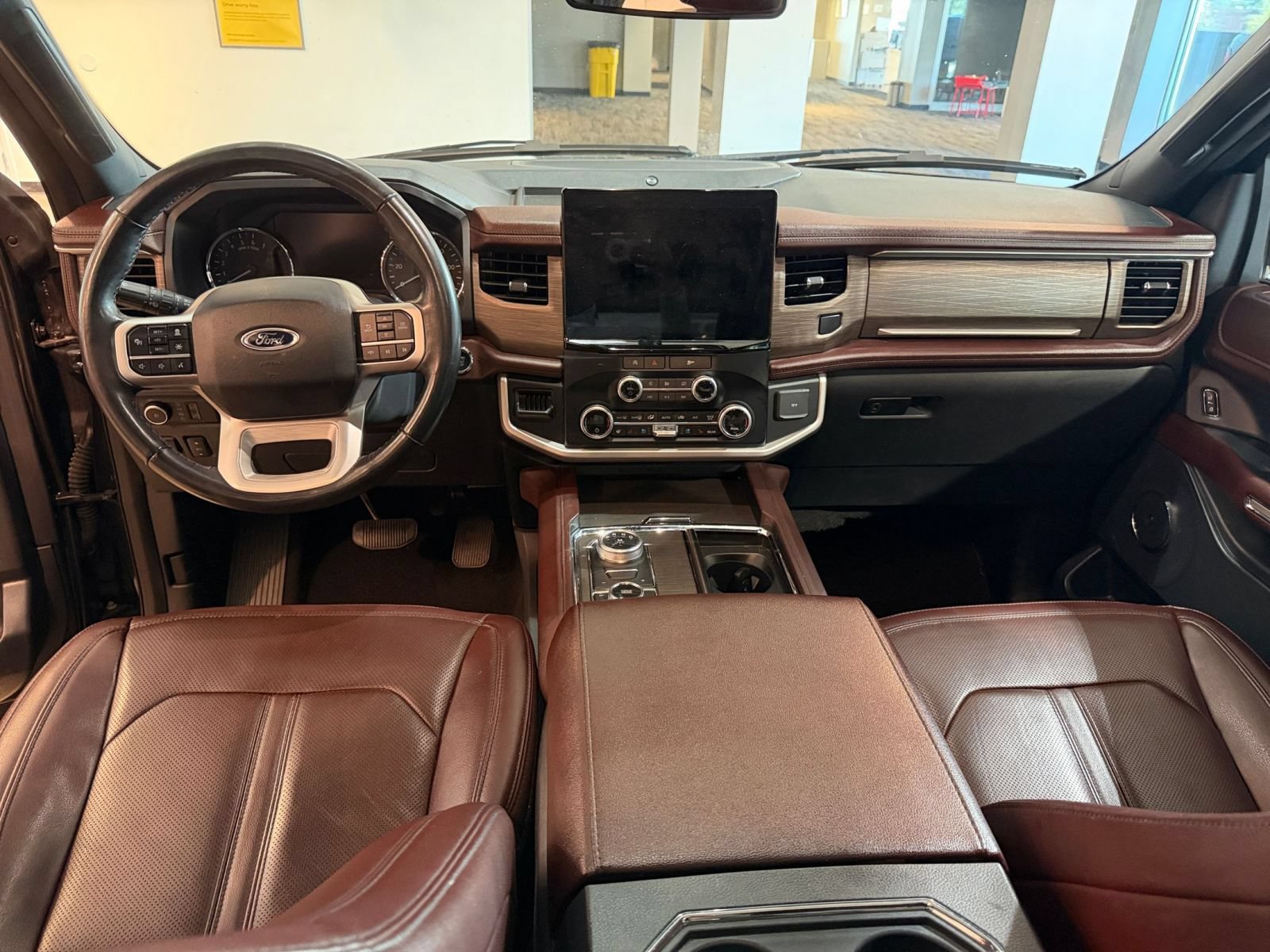 Used 2024 Ford Expedition Limited AWD/4WD image 35