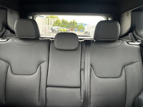 Used 2020 Jeep Renegade Altitude AWD/4WD image 29