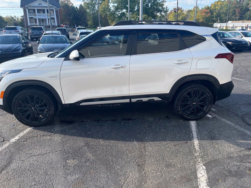 Used 2023 Kia Seltos Nightfall Edition AWD/4WD image 9