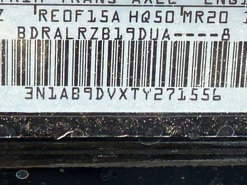 New 2026 Nissan Sentra SR w/ Floor Mat Package FWD image 51