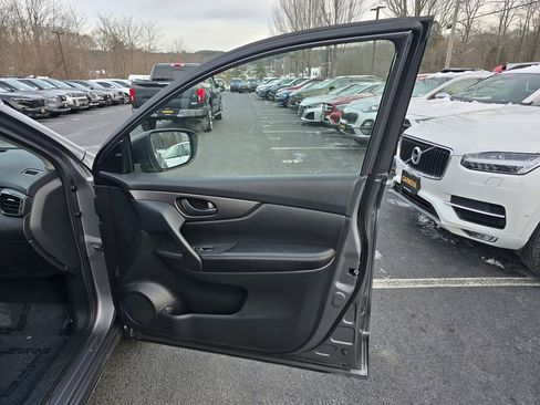 Used 2020 Nissan Rogue Sport S w/ Appearance Package image 22