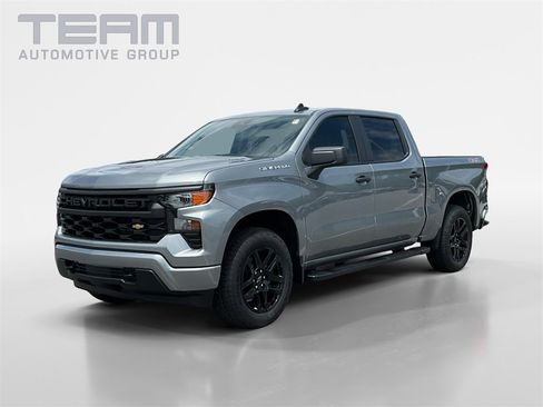 New 2025 Chevrolet Silverado 1500 Custom image 3