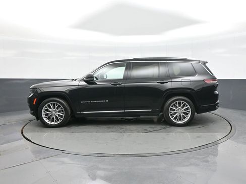 Used 2022 Jeep Grand Cherokee L Summit w/ Advanced Protech Group IV image 4