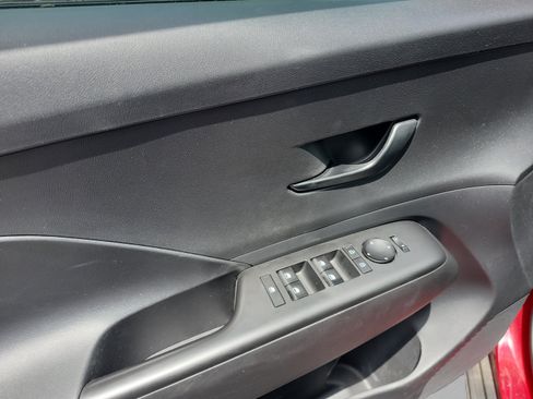 Certified 2024 Hyundai Kona SEL w/ Convenience Package FWD image 16