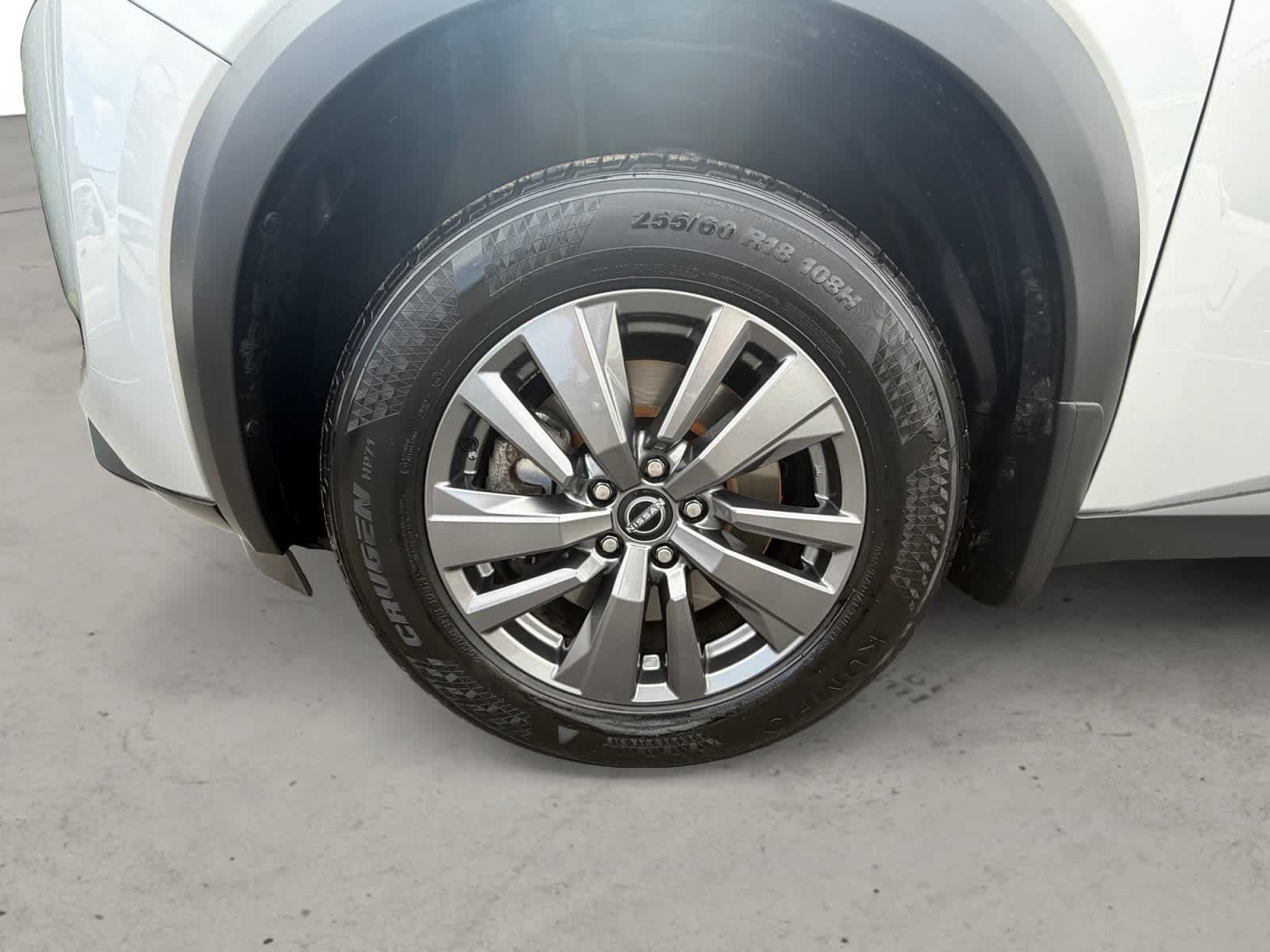 Used 2024 Nissan Pathfinder S AWD/4WD image 10