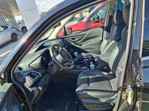 Used 2023 Subaru Forester Touring AWD/4WD image 2