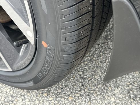 New 2026 Hyundai Elantra Limited FWD image 11