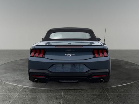 Used 2025 Ford Mustang Premium RWD image 8